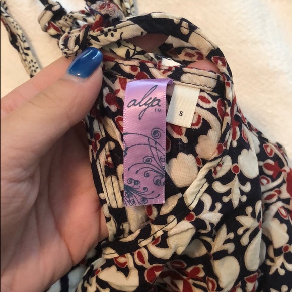 Romper - Picture 3 of 4